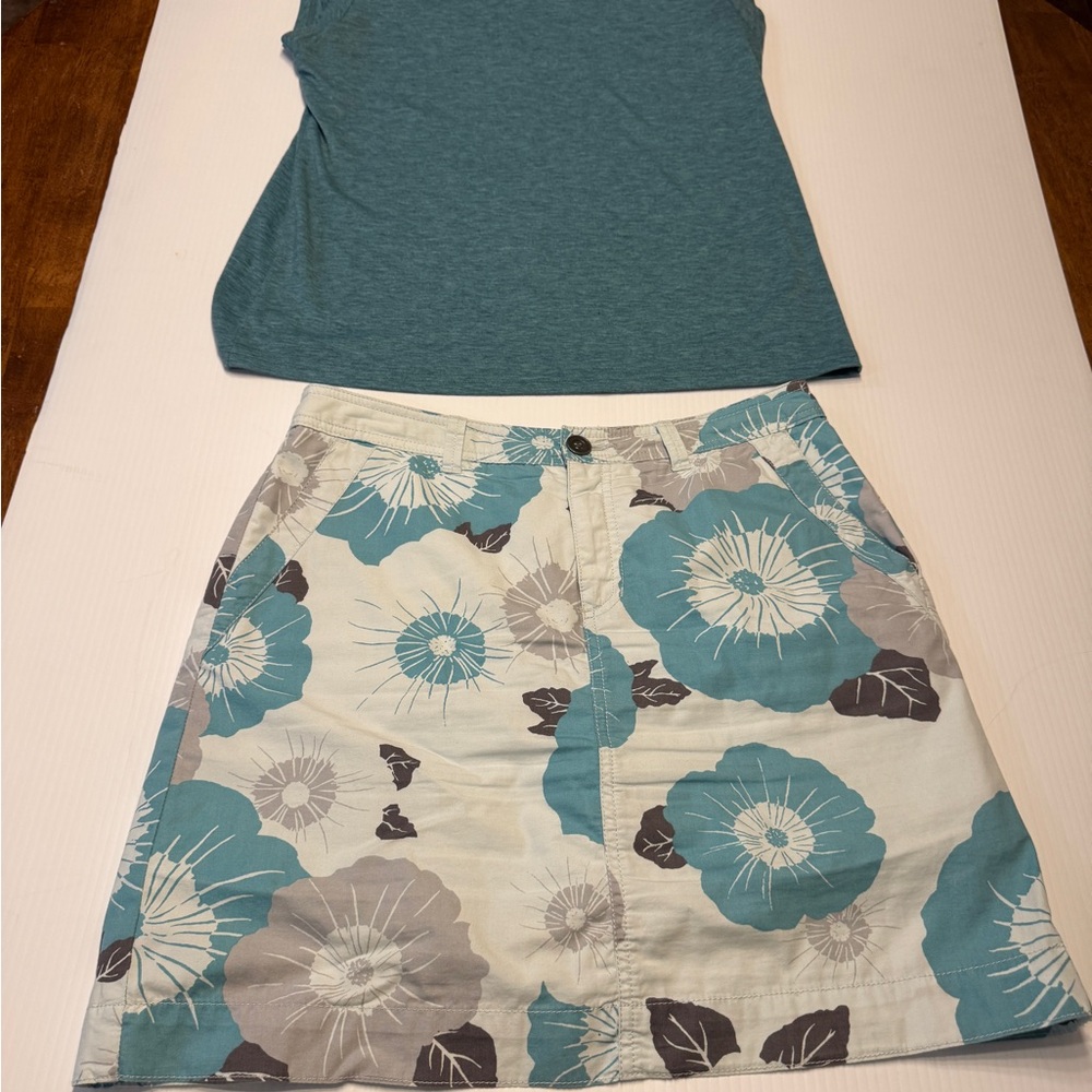 Whole outfit both pieces Croft & Borrow skort sz 8 W/ matching teal top!